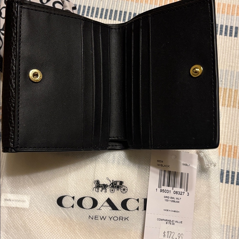 Coach Black Snap Wallet with Gold Horse and Carriage Buckel (Georgie) - Picture 3 of 9